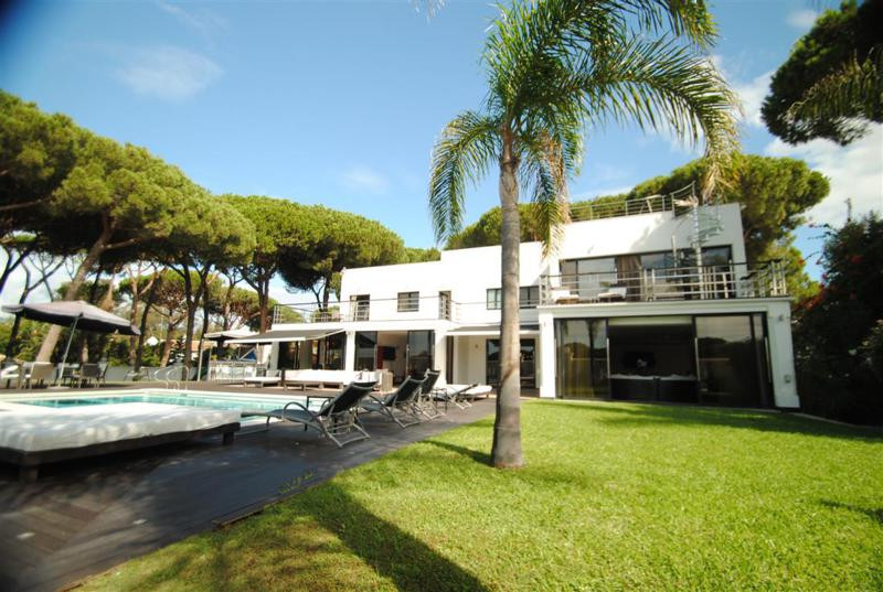 Huis te koop in Cabopino | 8 slaapkamers H3834277