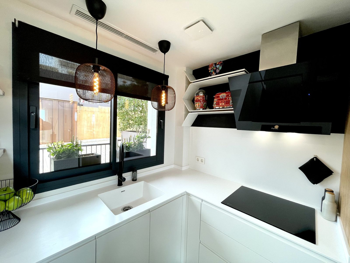 Semi-Vrijstaande Villa in Cabopino-17