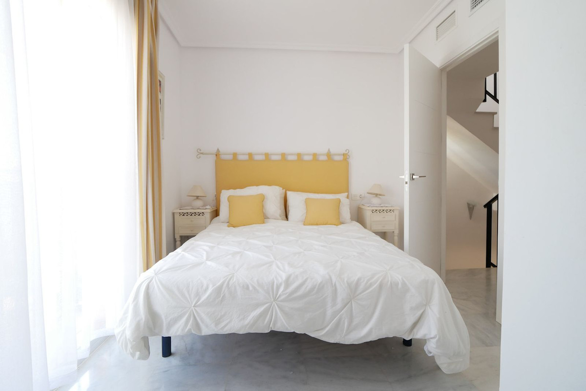 Geschakelde Woning in Cabopino-19