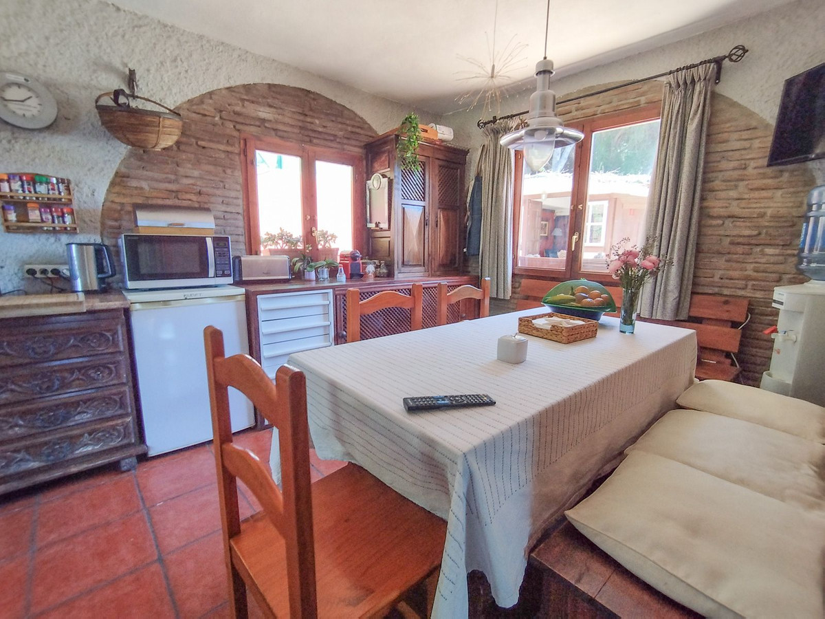 Vrijstaande Villa in Cabopino-12
