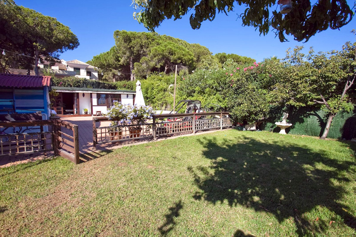 Vrijstaande Villa in Cabopino-30