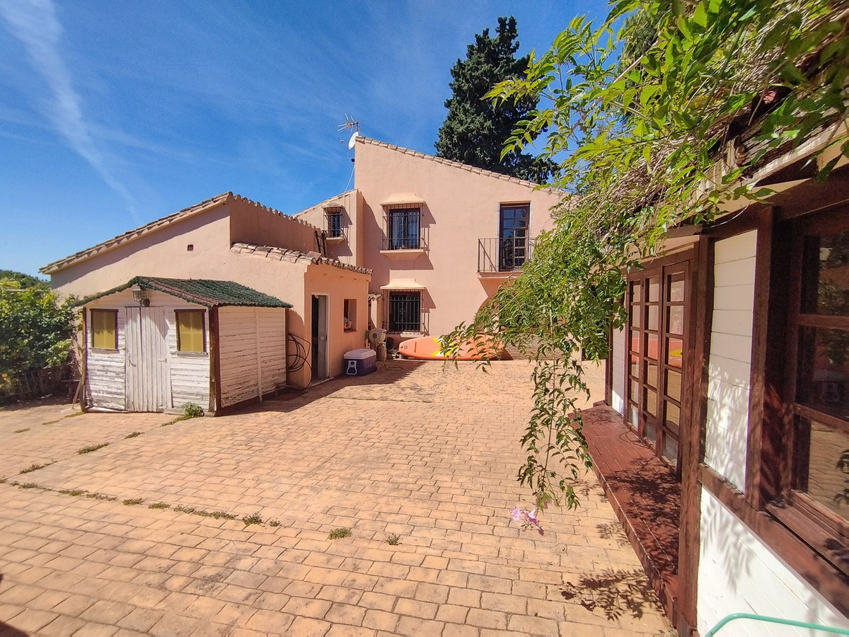 Vrijstaande Villa in Cabopino-31