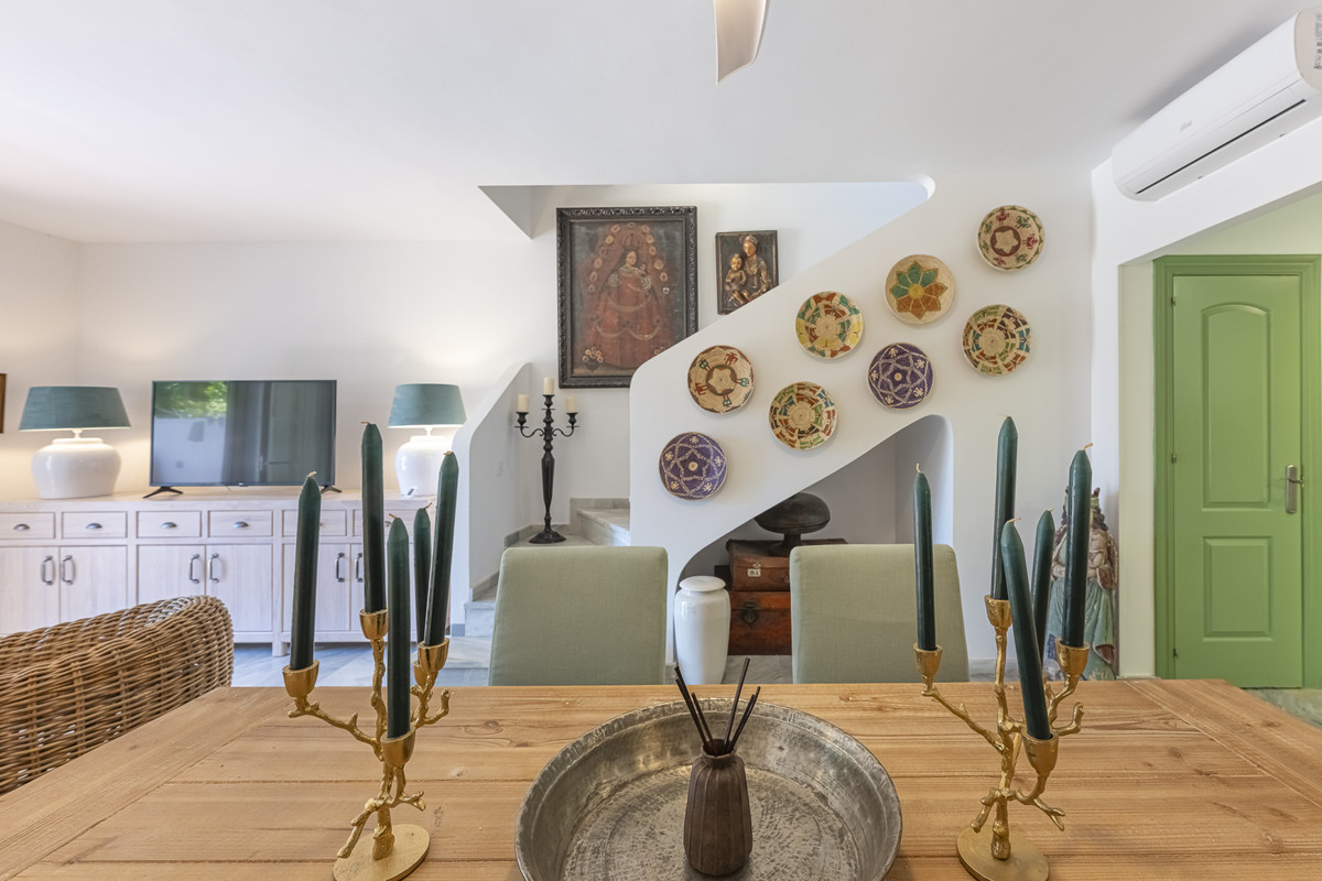 Geschakelde Woning in Cabopino-12