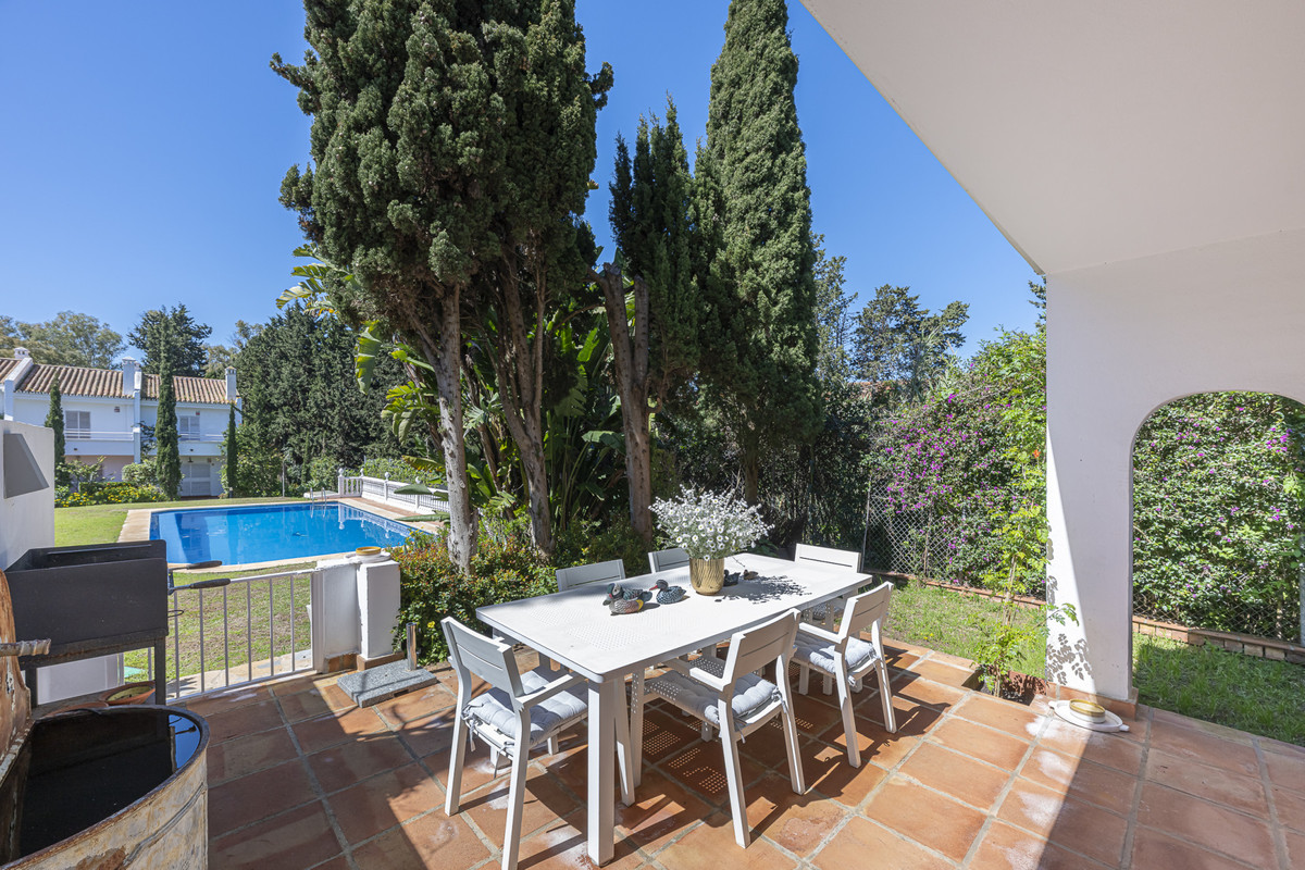 Geschakelde Woning in Cabopino-15