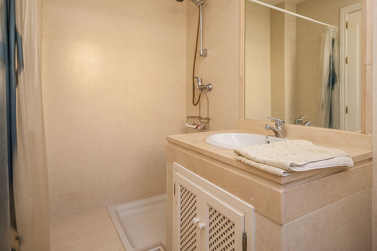 Appartement te koop in Cabopino | 2 slaapkamers H5140846