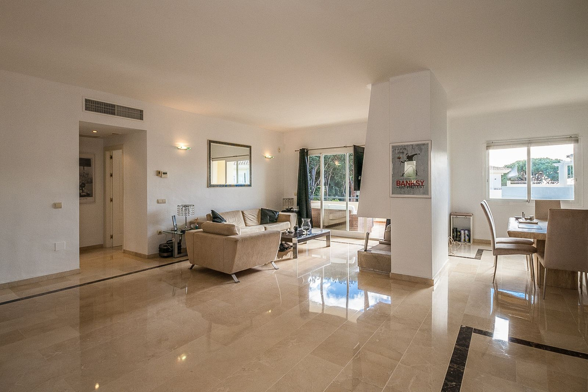 Appartement te koop in Cabopino | 2 slaapkamers H5140846