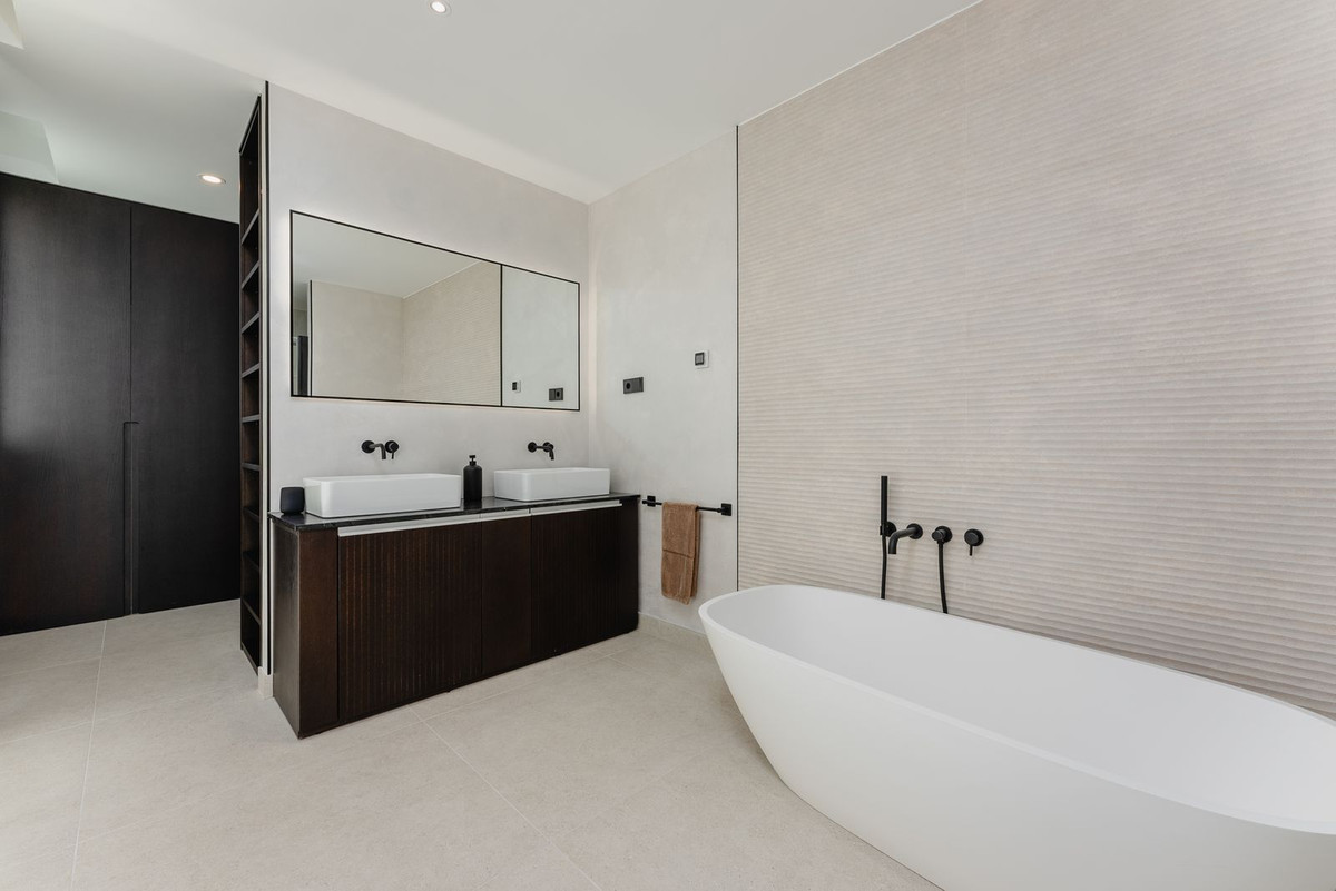 Property main view 18