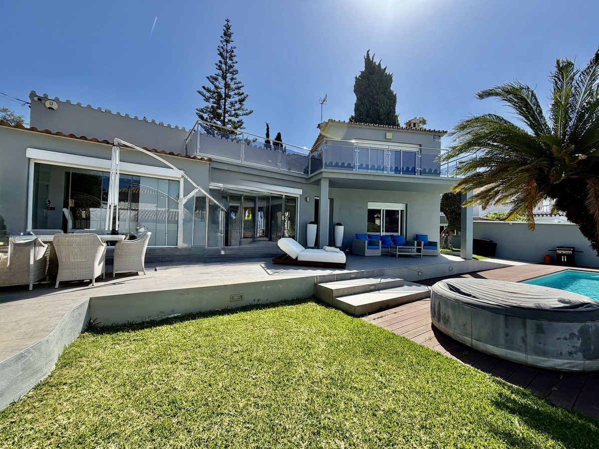Huis te koop in Cabopino | 4 slaapkamers H5407798