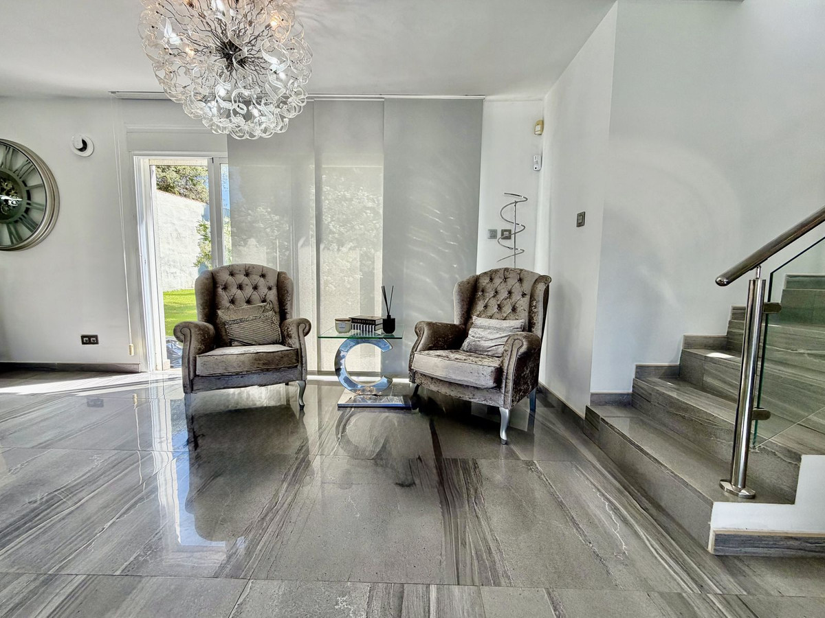 Huis te koop in Cabopino | 4 slaapkamers H5407798