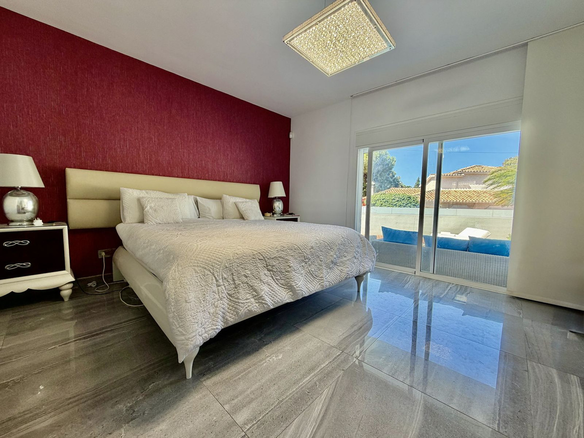 Huis te koop in Cabopino | 4 slaapkamers H5407798