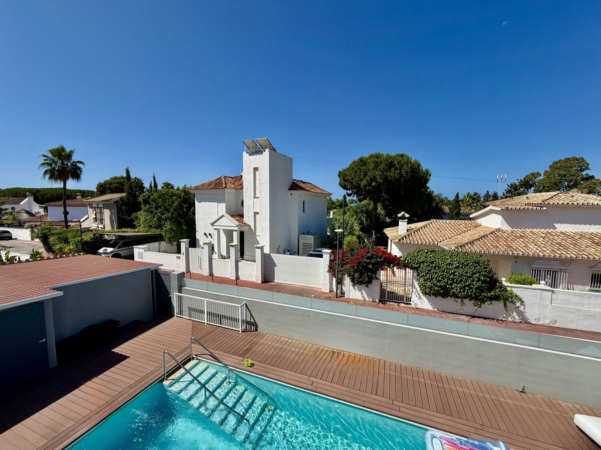 Huis te koop in Cabopino | 4 slaapkamers H5407798
