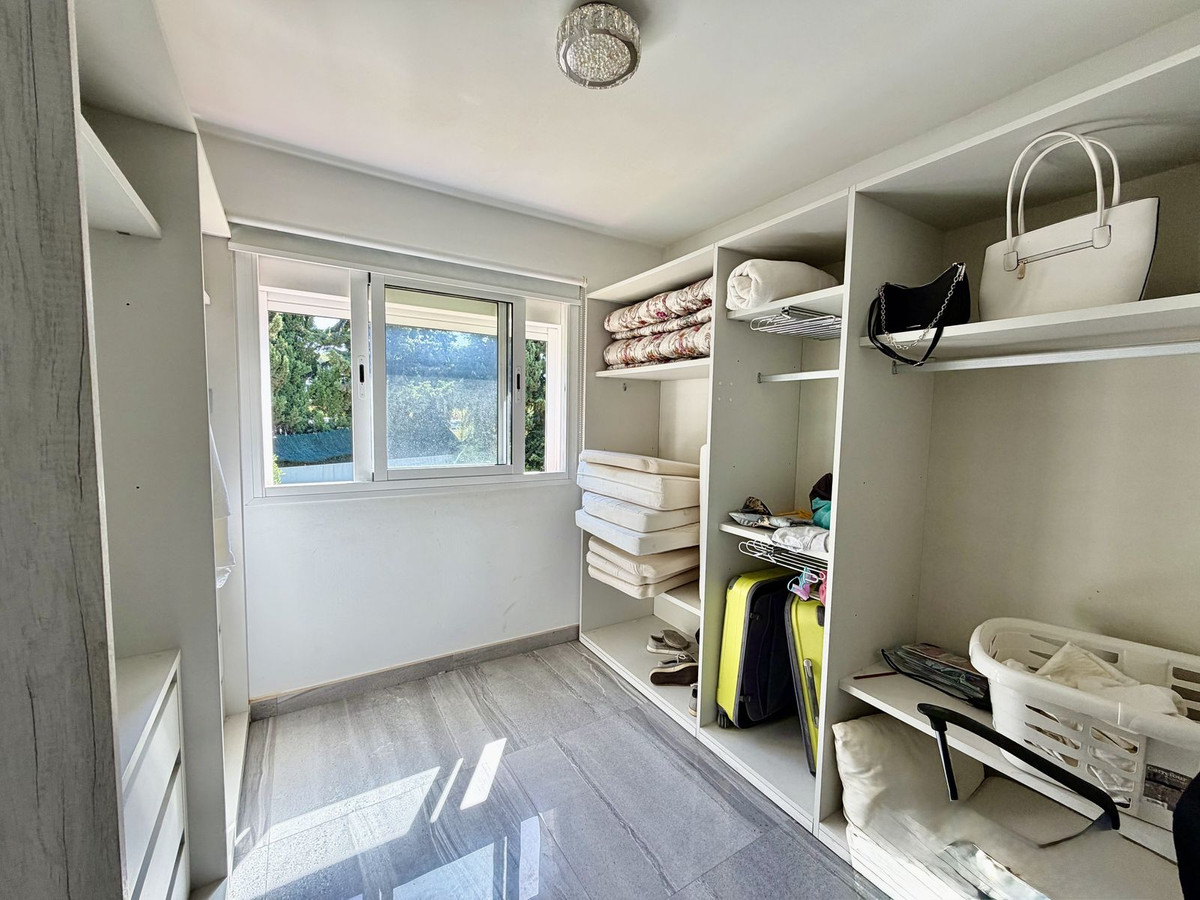 Huis te koop in Cabopino | 4 slaapkamers H5407798