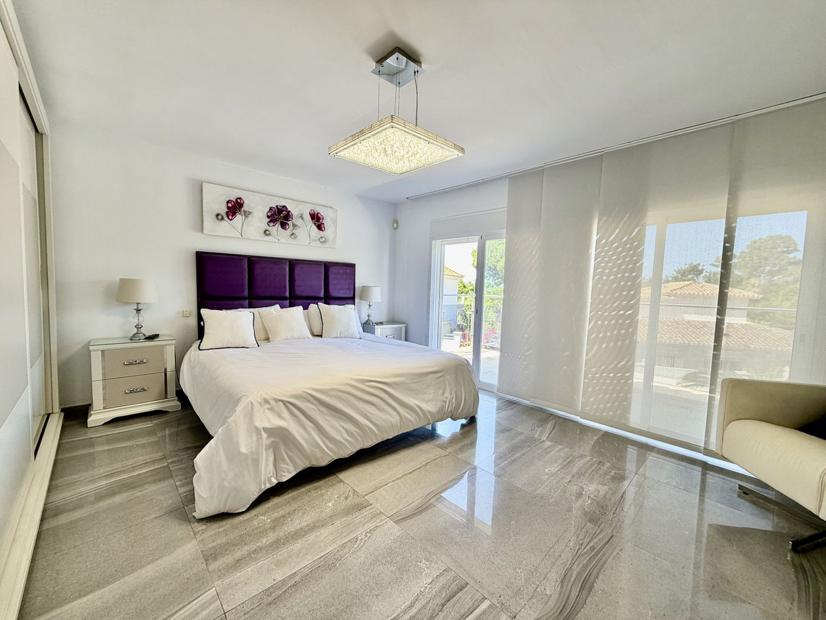 Huis te koop in Cabopino | 4 slaapkamers H5407798