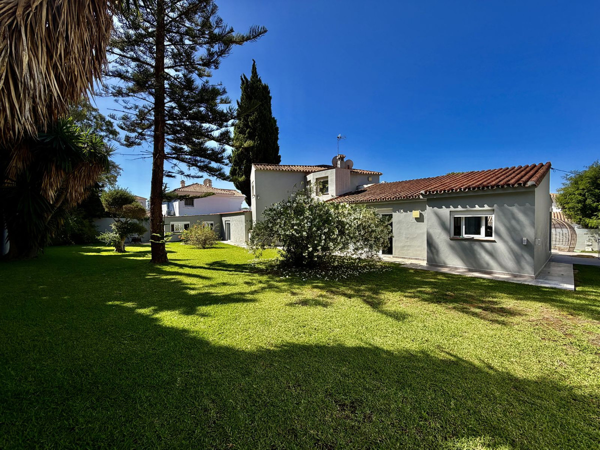 Huis te koop in Cabopino | 4 slaapkamers H5407798