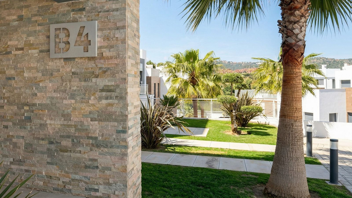 Appartement te koop in Cabopino | 3 slaapkamers H5410342