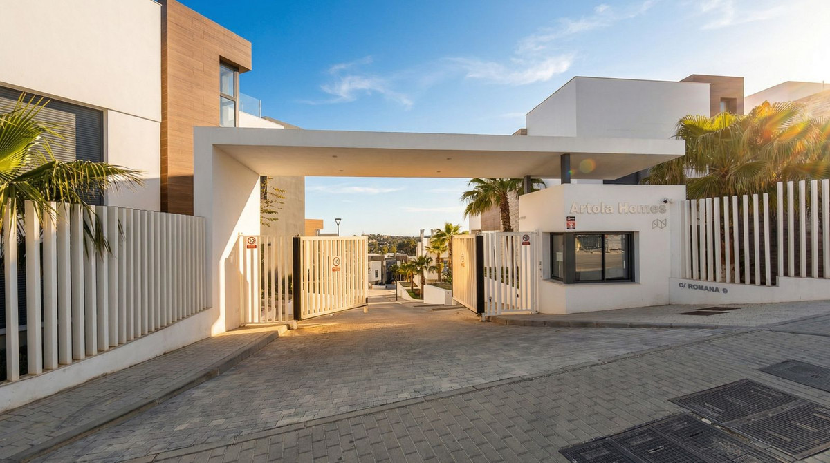 Appartement te koop in Cabopino | 3 slaapkamers H5410342