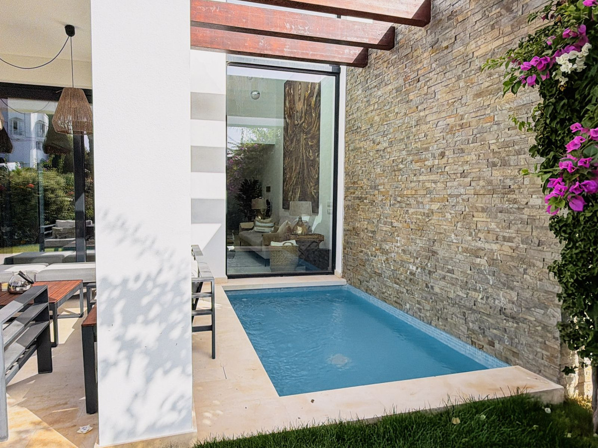 Property main view 44