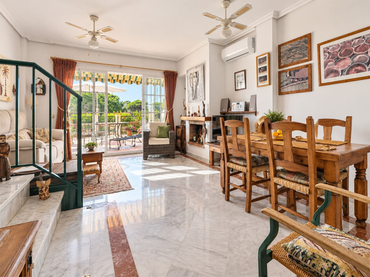 Huis te koop in Cabopino | 2 slaapkamers H5490052