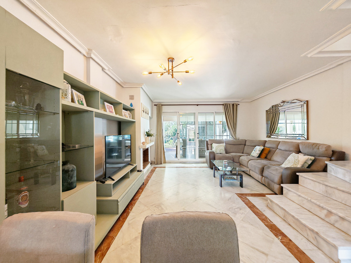 Huis te koop in Cabopino | 3 slaapkamers H5526946