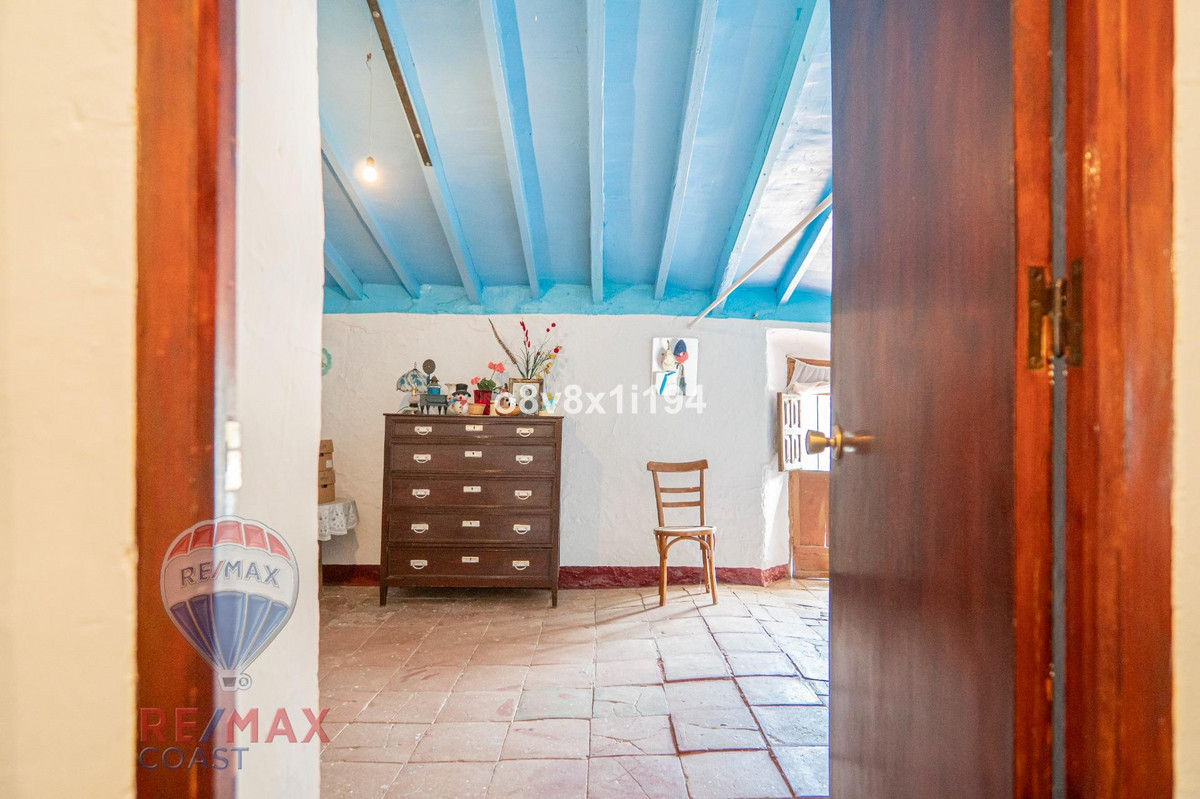 Property main view 33