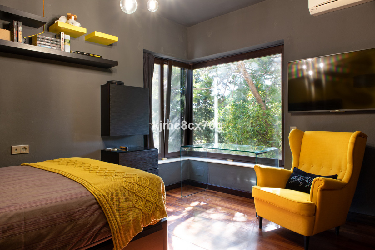 Huis te koop in Calahonda | 7 slaapkamers H3985696