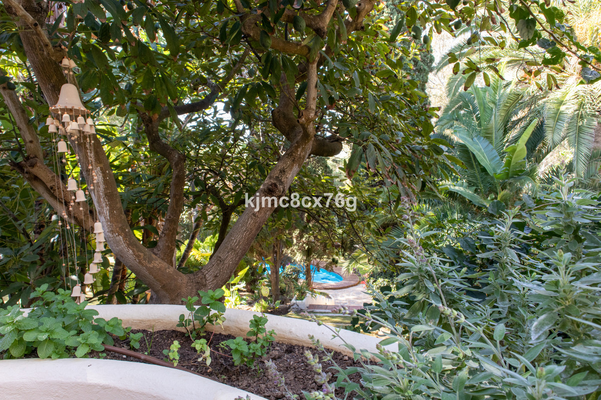 Huis te koop in Calahonda | 7 slaapkamers H3985696