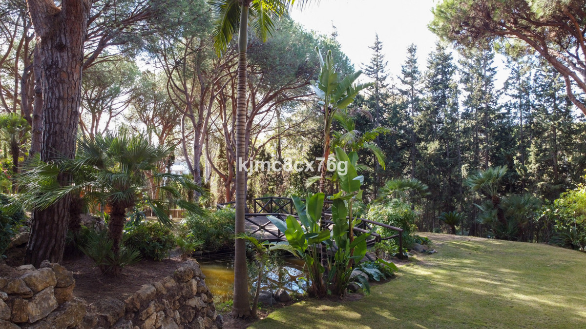 Huis te koop in Calahonda | 7 slaapkamers H3985696