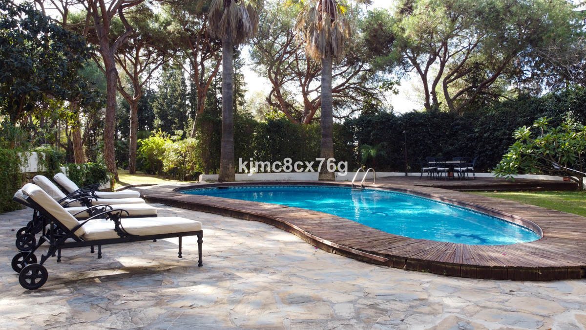 Huis te koop in Calahonda | 7 slaapkamers H3985696