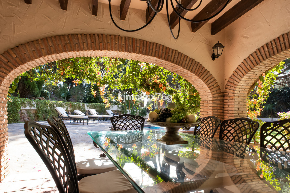 Huis te koop in Calahonda | 7 slaapkamers H3985696