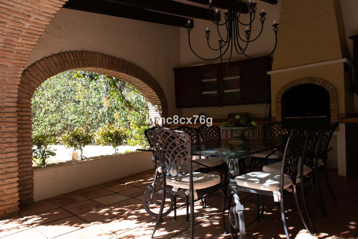 Huis te koop in Calahonda | 7 slaapkamers H3985696