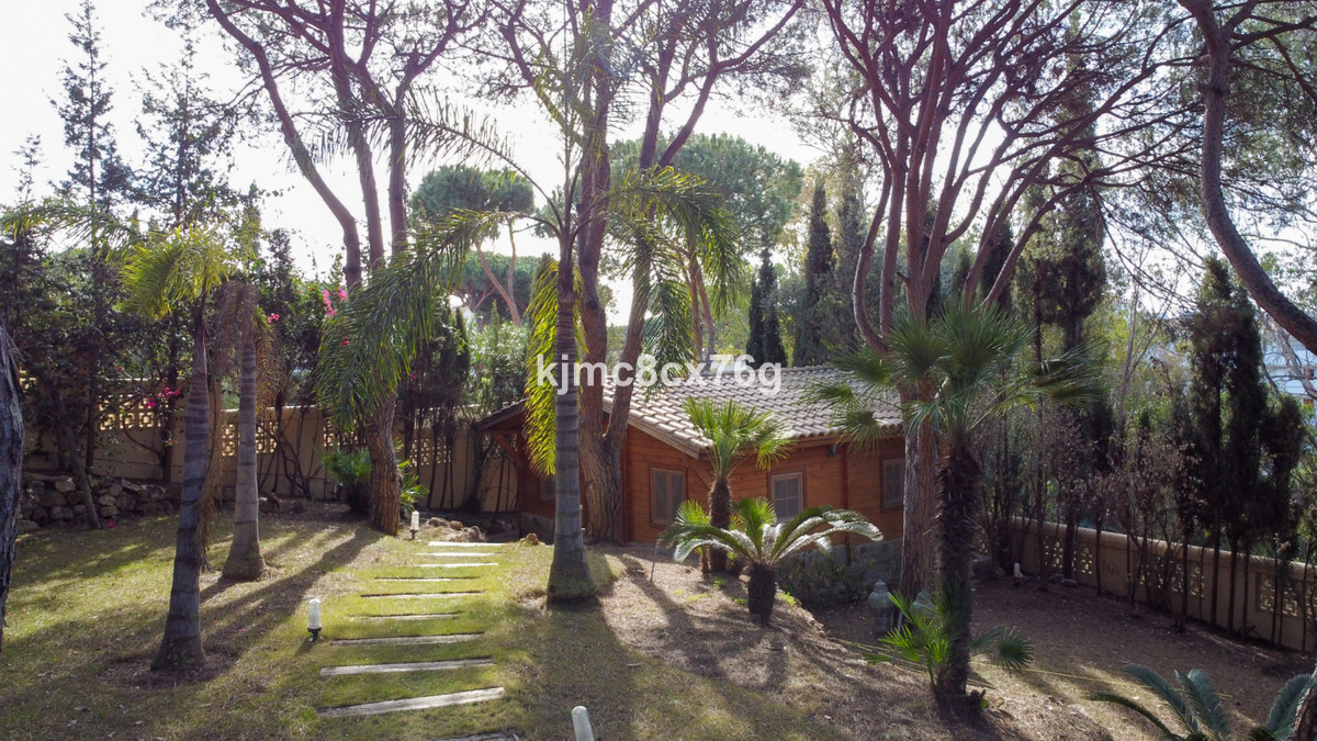 Huis te koop in Calahonda | 7 slaapkamers H3985696