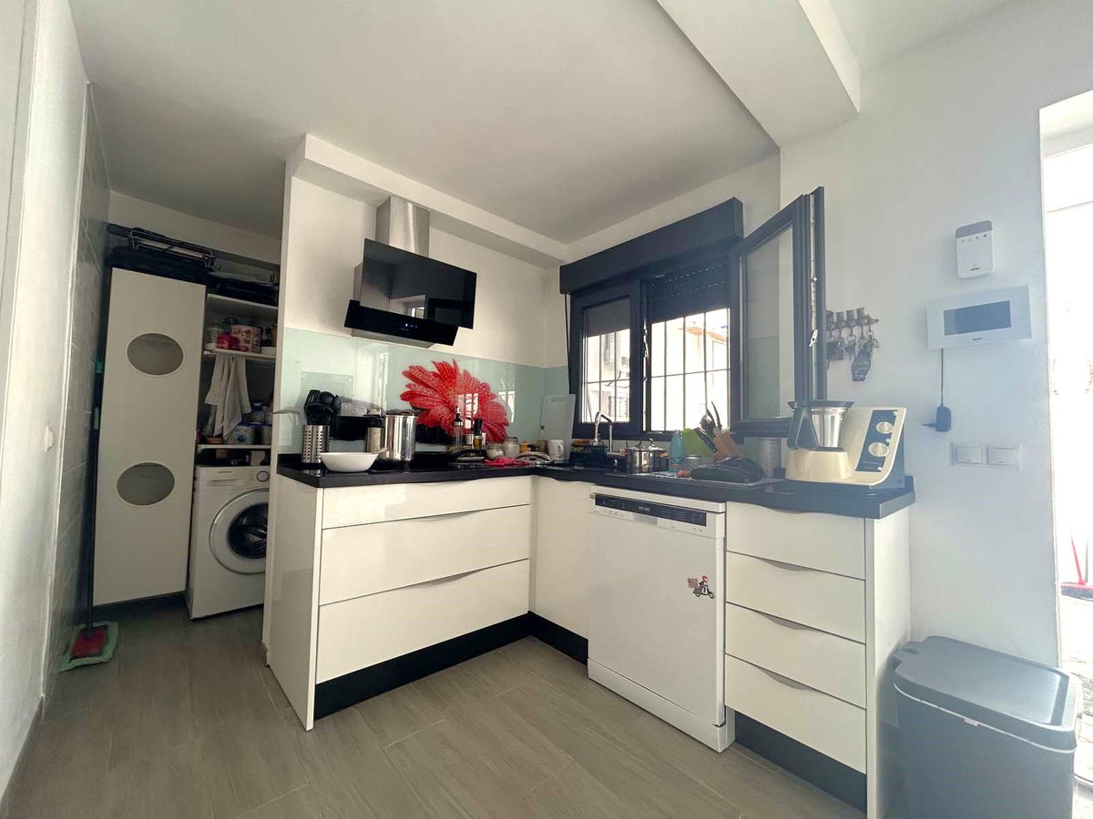 Huis te koop in Calahonda | 4 slaapkamers H4853023