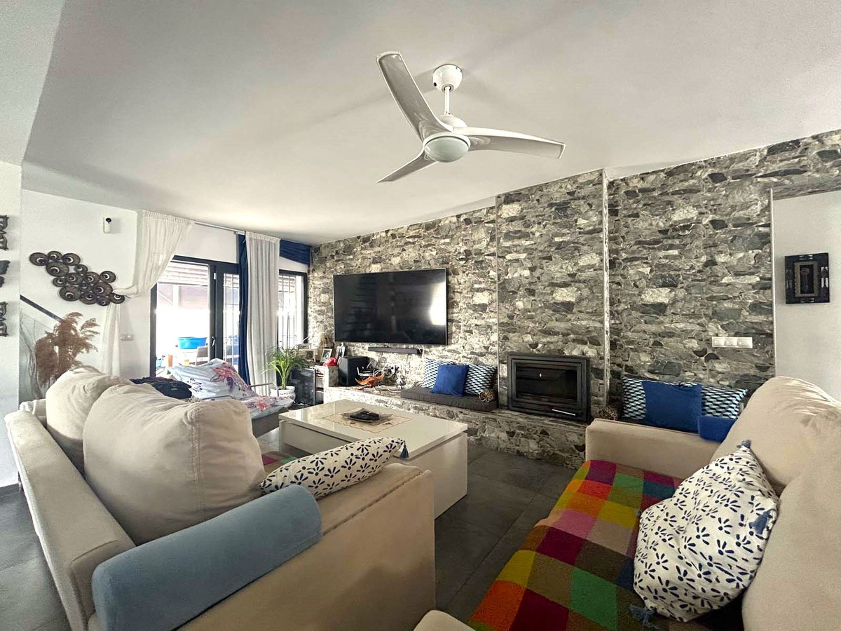 Huis te koop in Calahonda | 4 slaapkamers H4853023