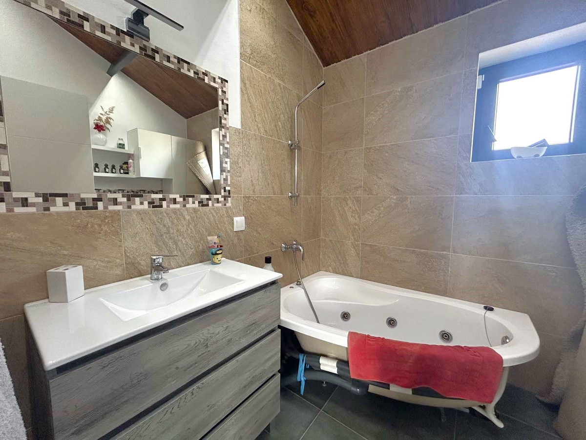 Huis te koop in Calahonda | 4 slaapkamers H4853023