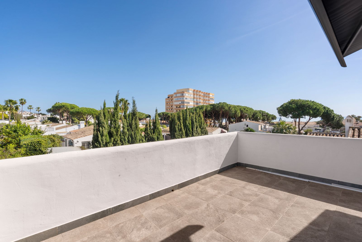 Huis te koop in Calahonda | 4 slaapkamers H4978942