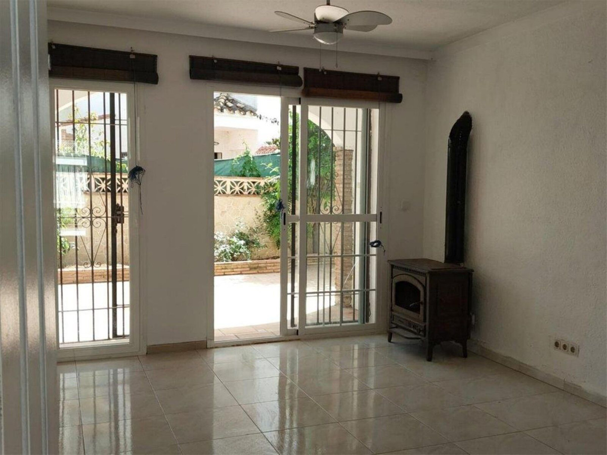House for sale in Calahonda | 4 bedrooms H5025967