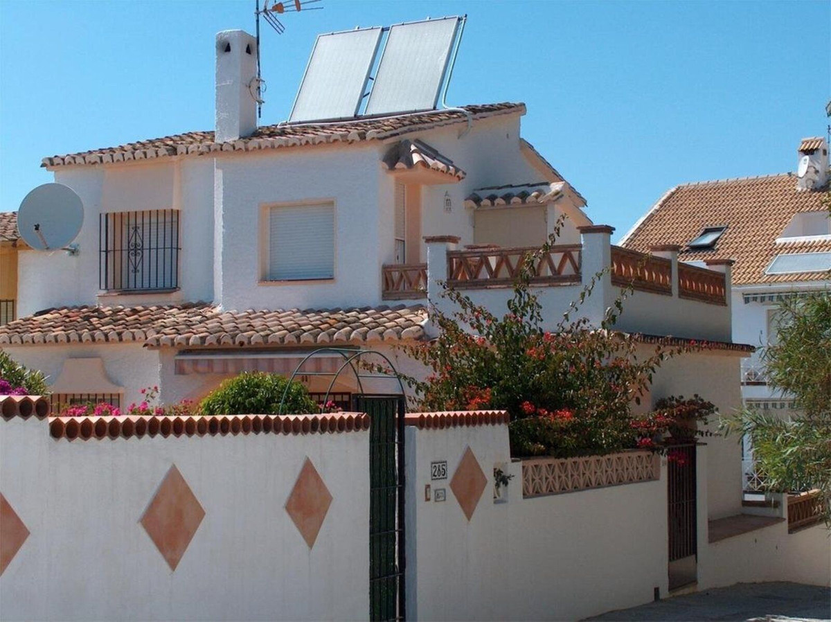 House for sale in Calahonda | 4 bedrooms H5025967
