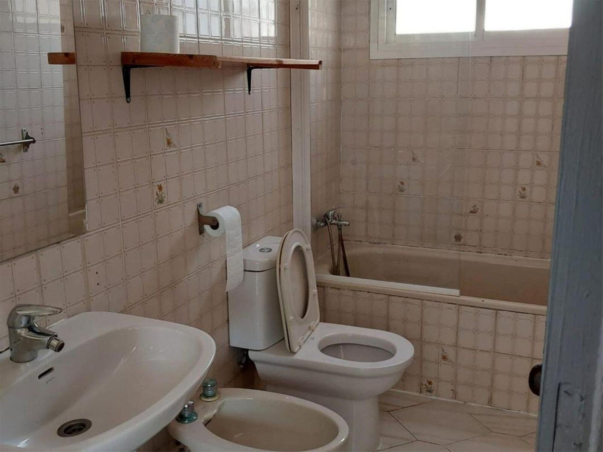 House for sale in Calahonda | 4 bedrooms H5025967
