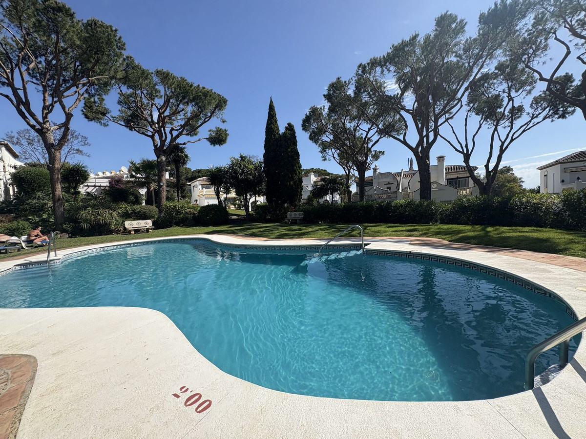 Semi-Vrijstaande Villa in Calahonda-17