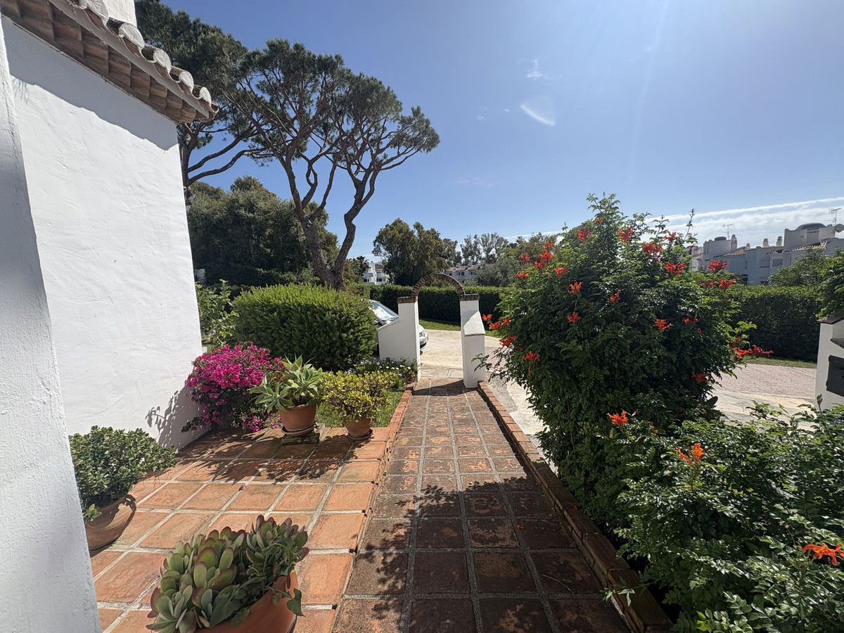 Semi-Vrijstaande Villa in Calahonda-21