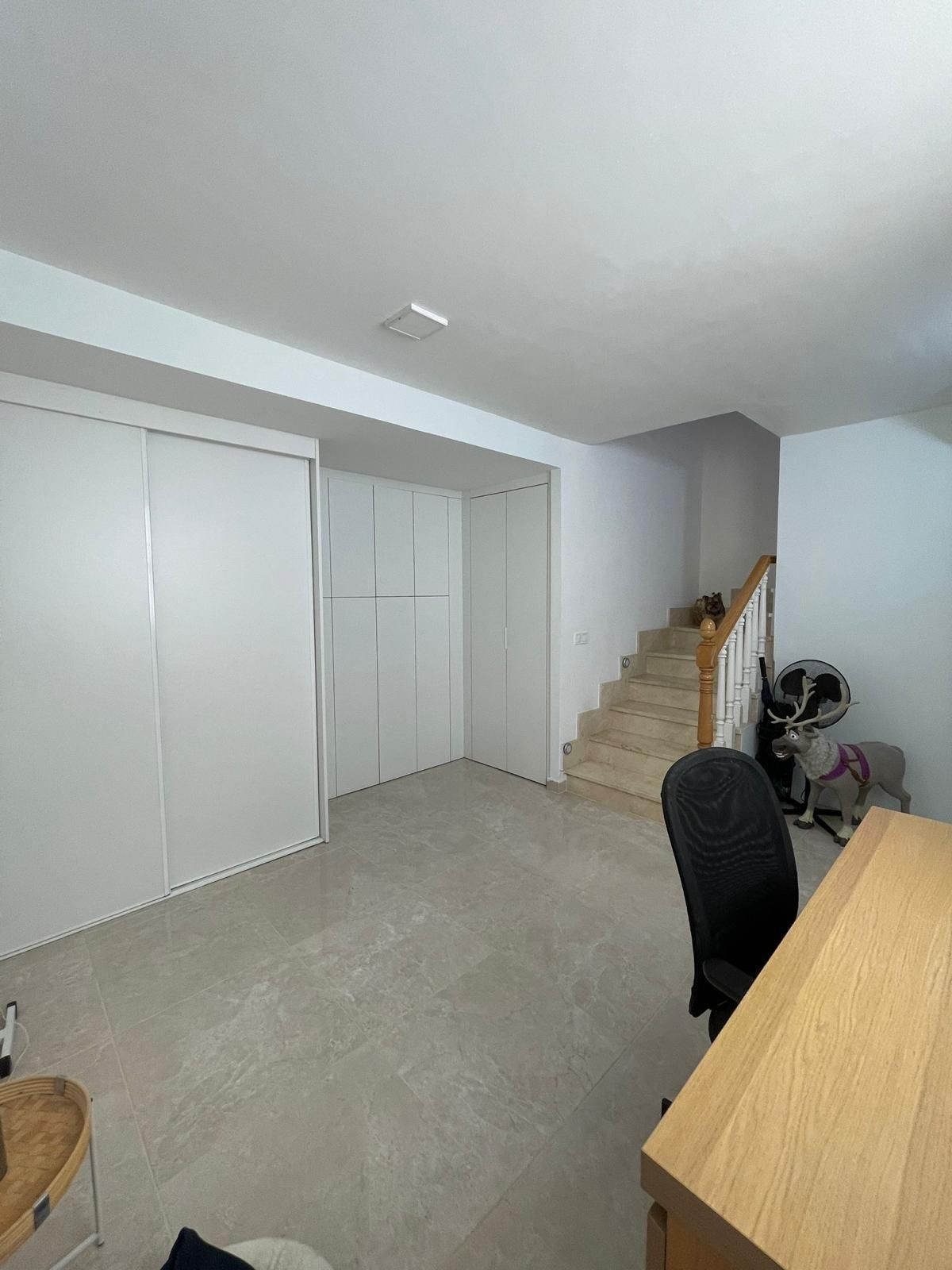 Geschakelde Woning in Calahonda-3