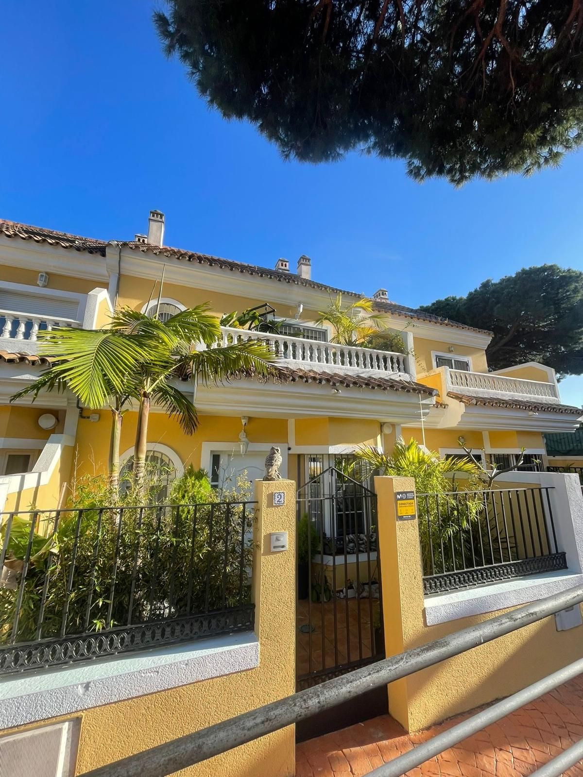Geschakelde Woning in Calahonda-32