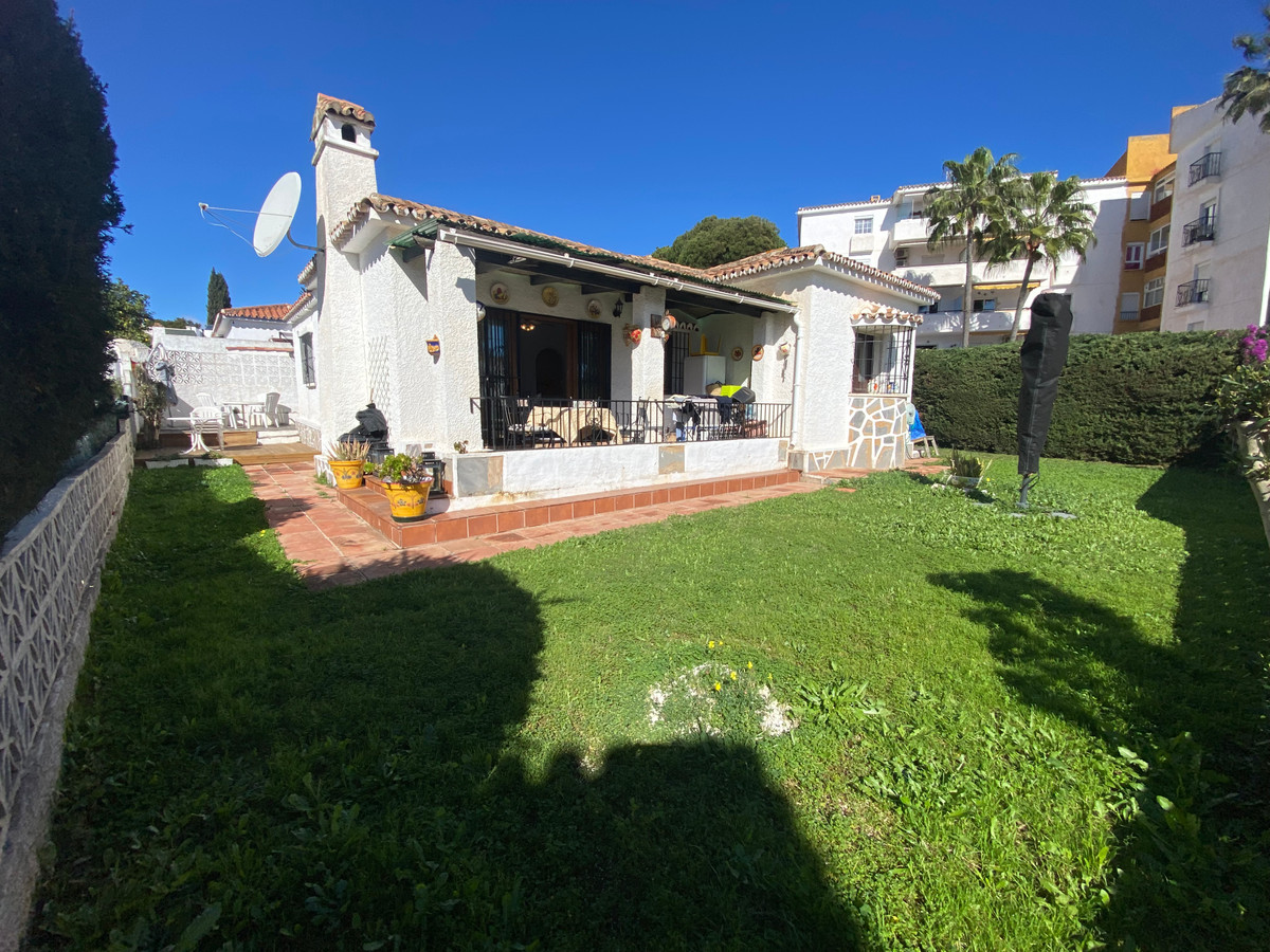 Vrijstaande Villa in Calahonda-1