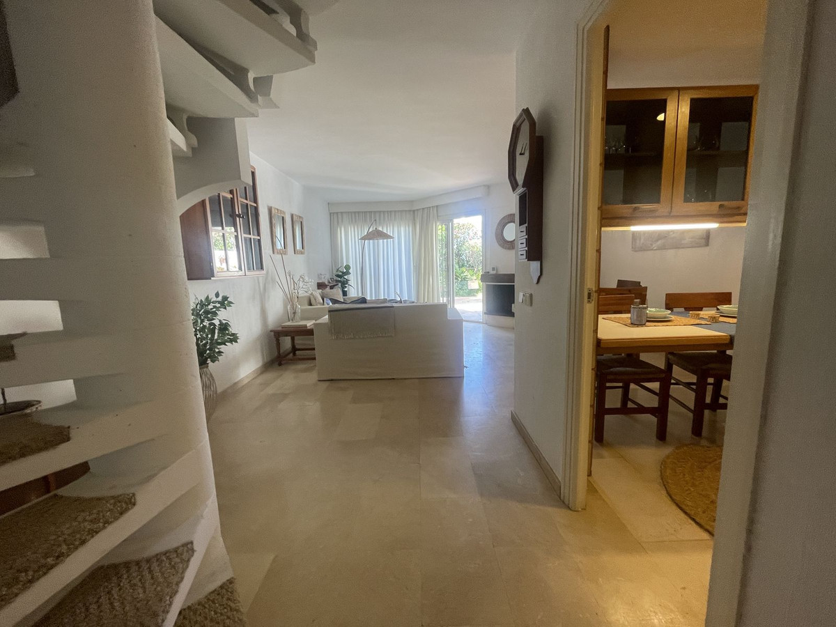 Geschakelde Woning in Calahonda-35