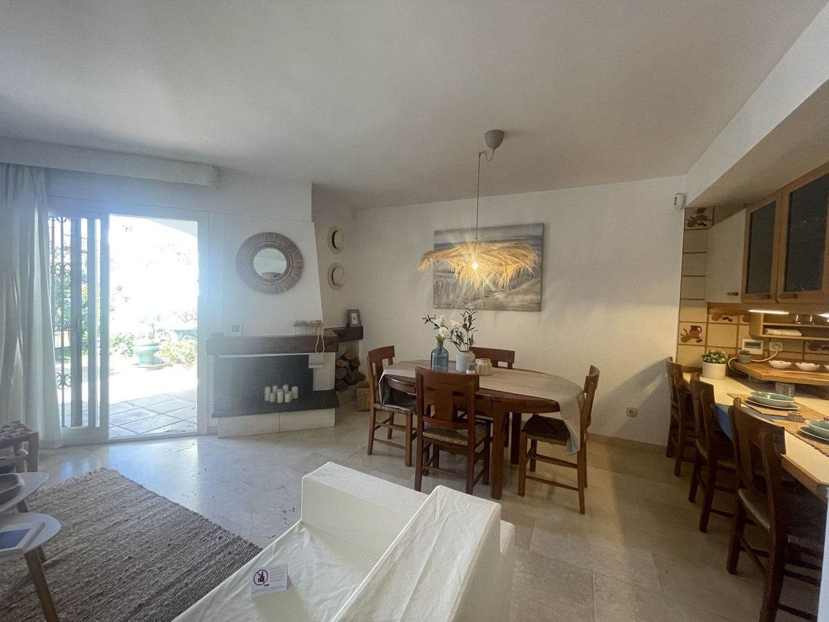 Geschakelde Woning in Calahonda-4
