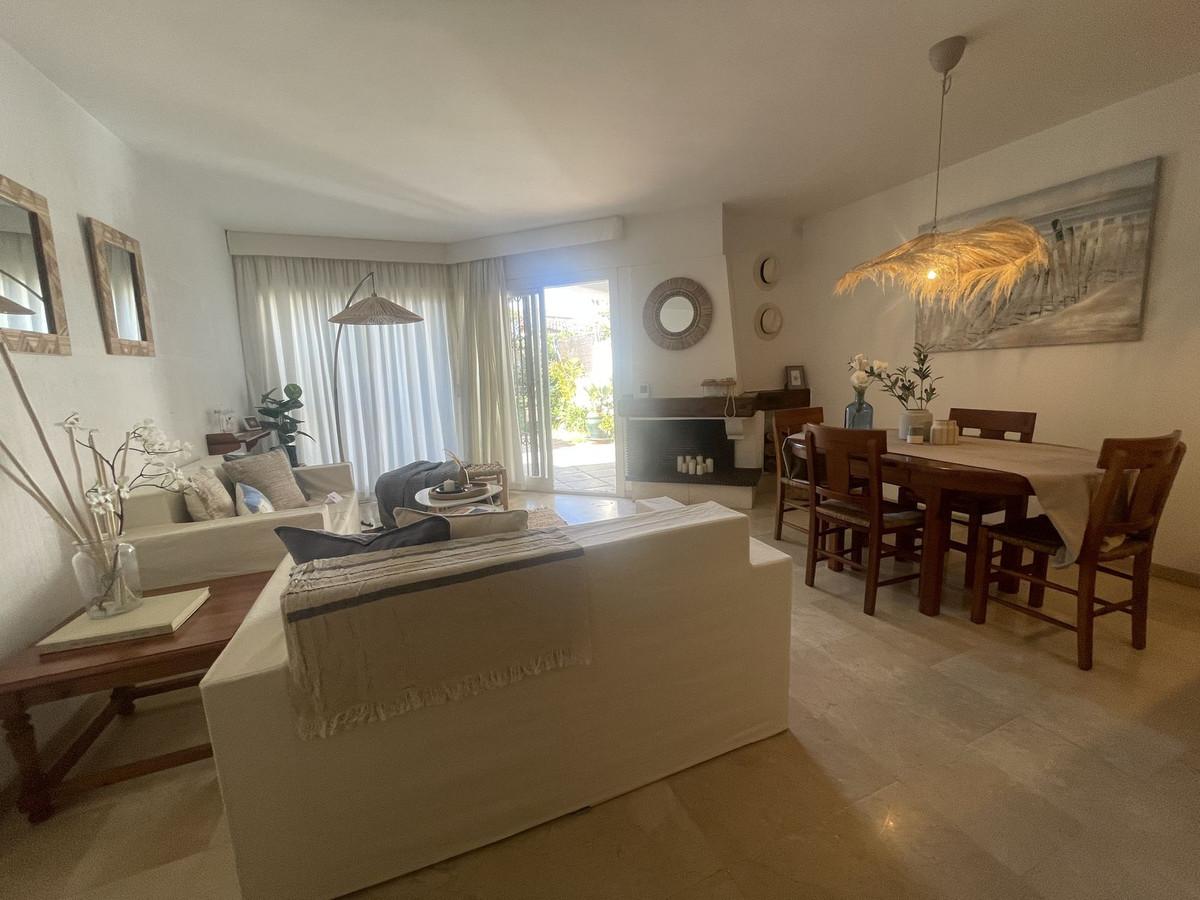 Geschakelde Woning in Calahonda-6