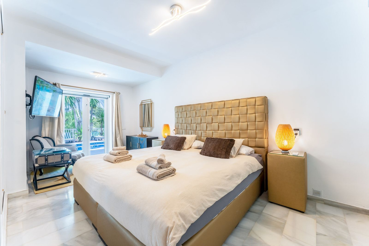 Huis te koop in Calahonda | 4 slaapkamers H5052349
