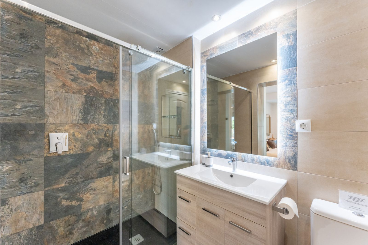 Huis te koop in Calahonda | 4 slaapkamers H5052349