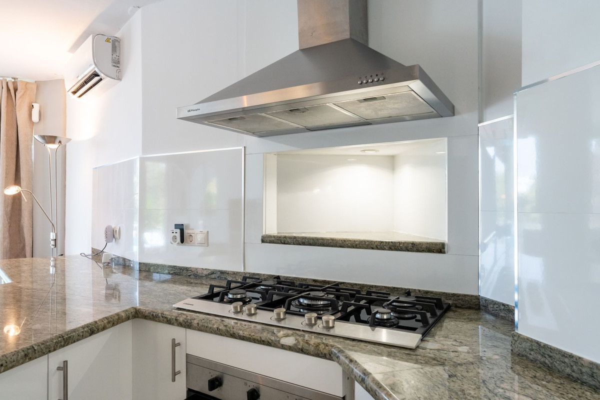 Huis te koop in Calahonda | 4 slaapkamers H5052349