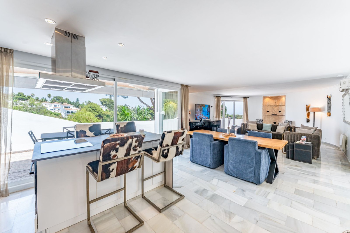 Huis te koop in Calahonda | 4 slaapkamers H5052349